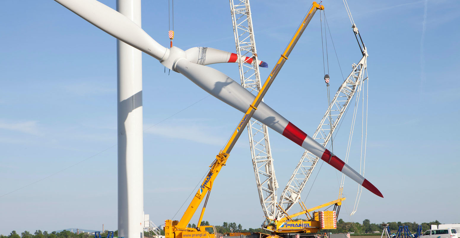 Construction of a wind turbine for EVN and Wien Energie, Windpark Glinzendorf, Marchfeld, Lower Austria, Austria, Europe